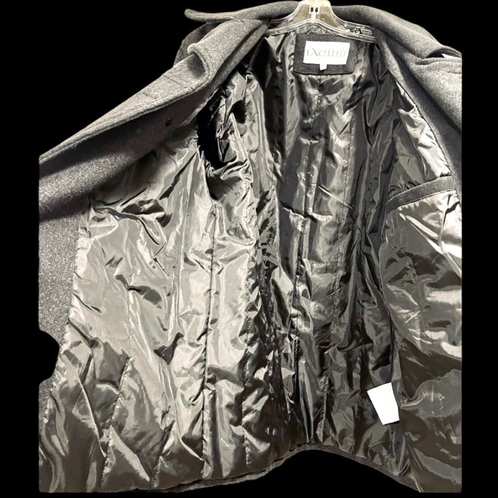 Double Breasted Peacoat •Men• - Picture 5 of 10